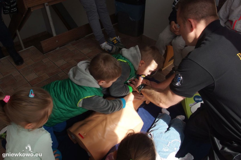 Doskonalili jazdę samochodem wyposażonym w troleje