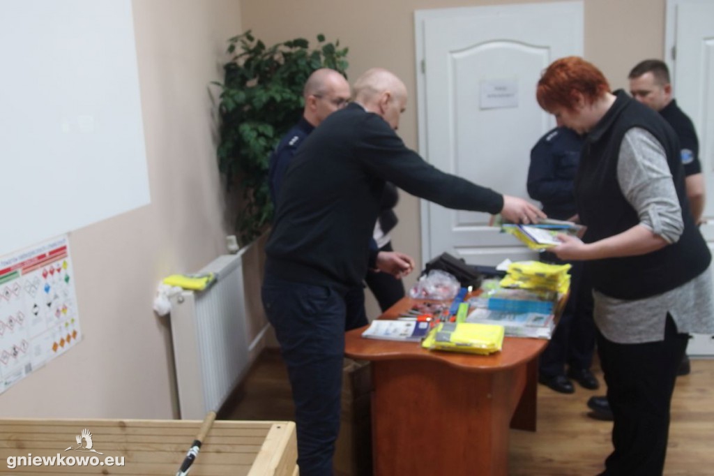 Doskonalili jazdę samochodem wyposażonym w troleje
