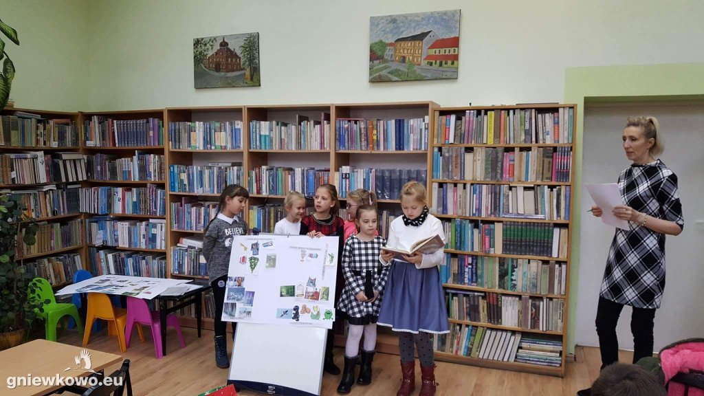 SP w Gąskach na lekcji bibliotecznej
