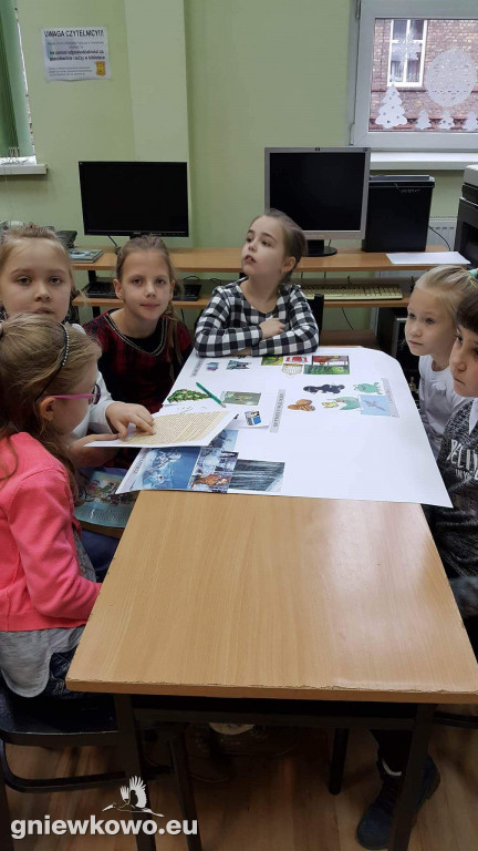 SP w Gąskach na lekcji bibliotecznej