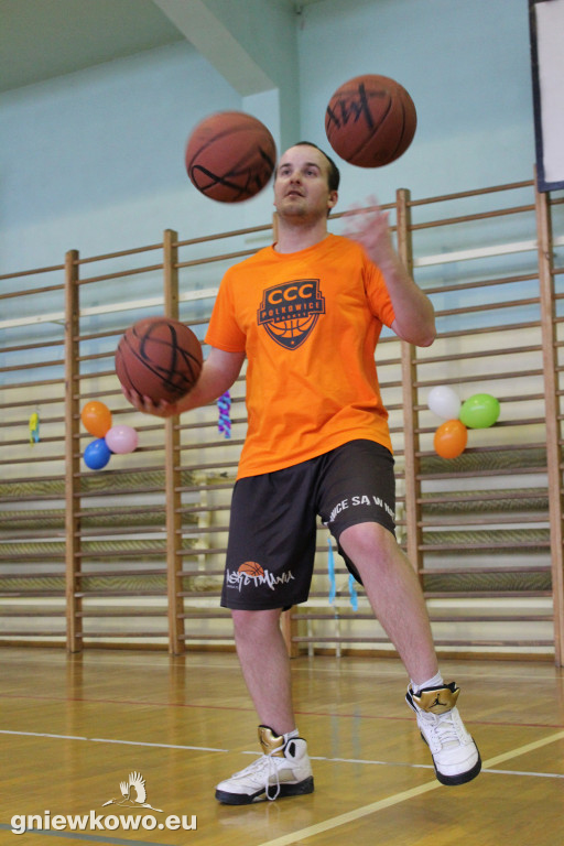 Mieszko Włodarczyk w szkołach