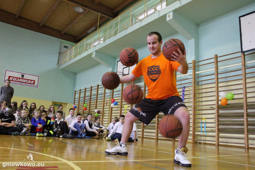 Mieszko Włodarczyk w szkołach