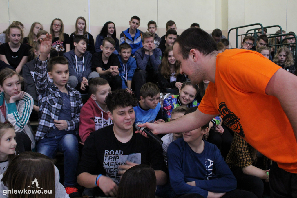 Mieszko Włodarczyk w szkołach
