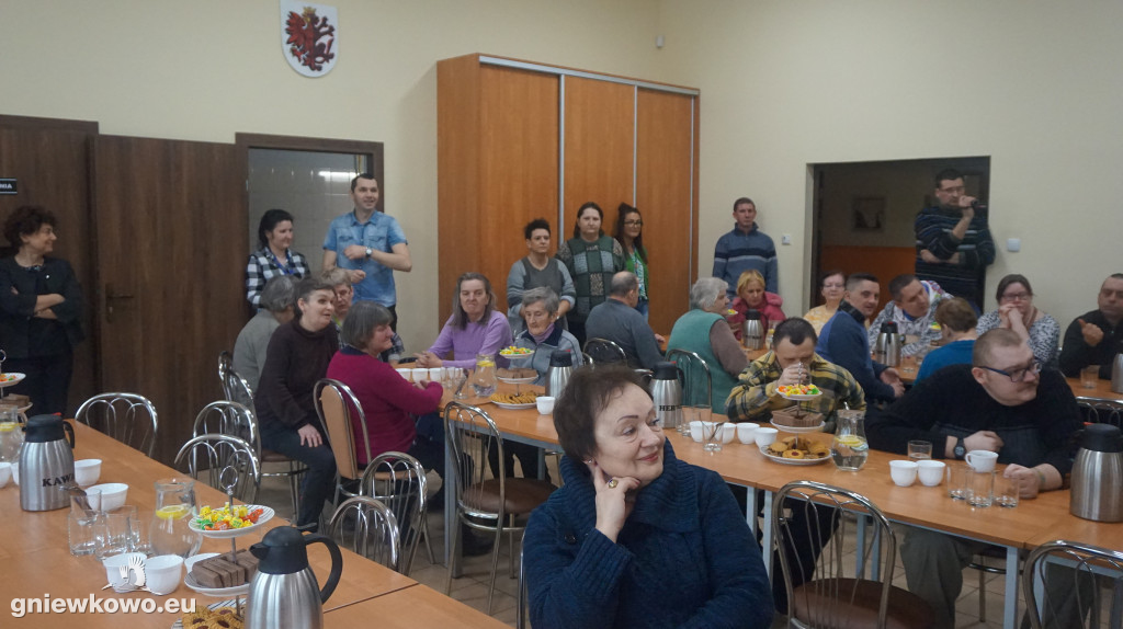 Gniewkowianie na Dniu Kobiet w ŚDS