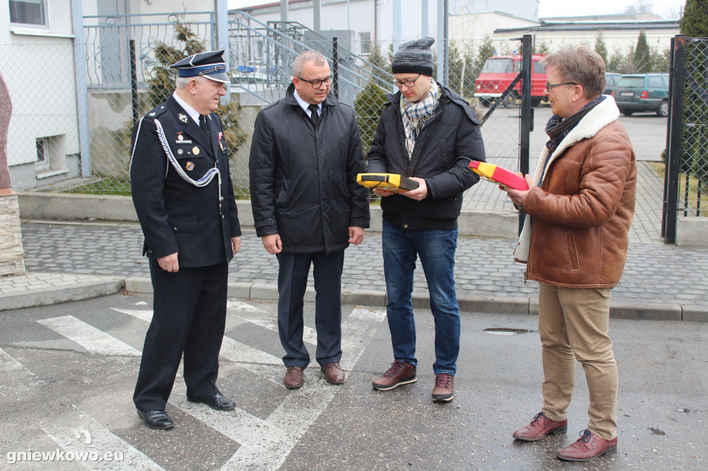 Przekazanie defibrylatora OSP Gniewkowo