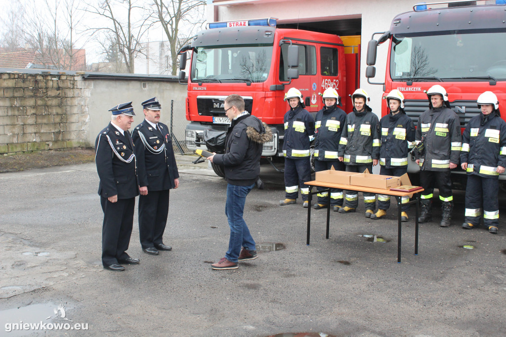 Przekazanie defibrylatora OSP Gniewkowo