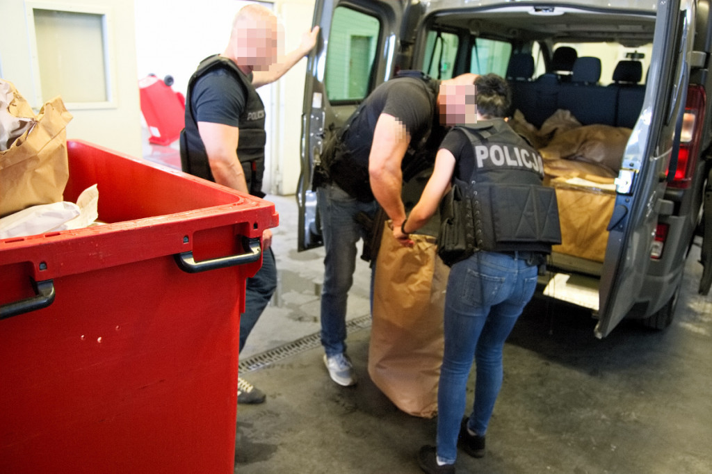 Policja spaliła 125 kg narkotyków