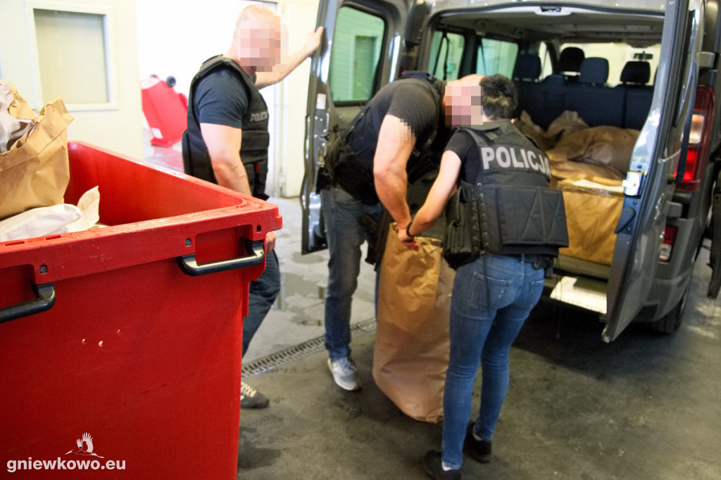 Policja spaliła 125 kg narkotyków