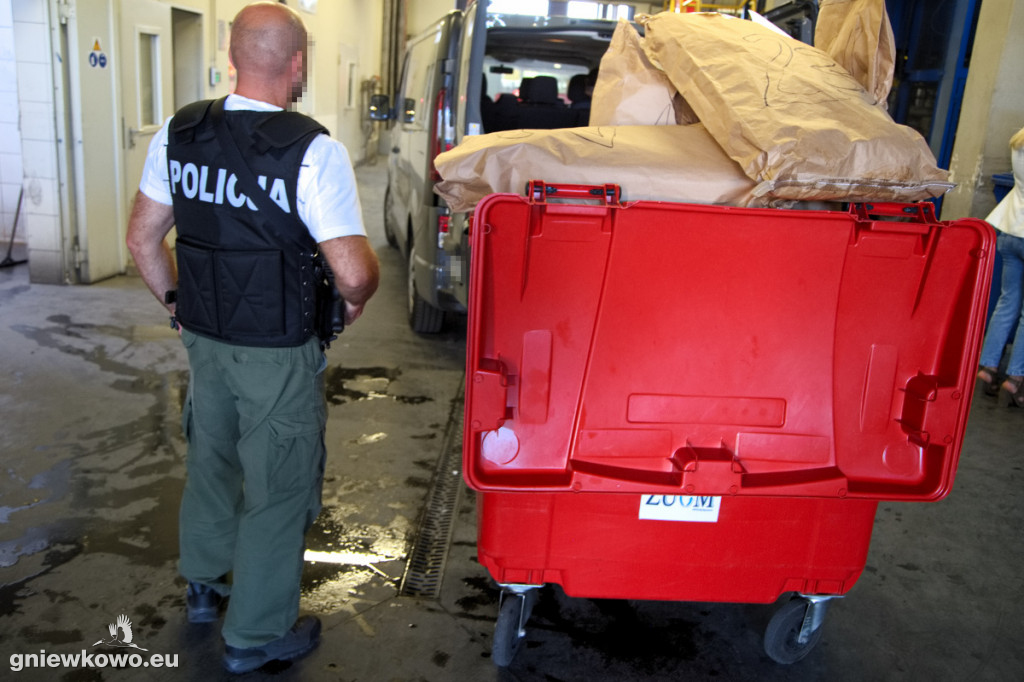 Policja spaliła 125 kg narkotyków