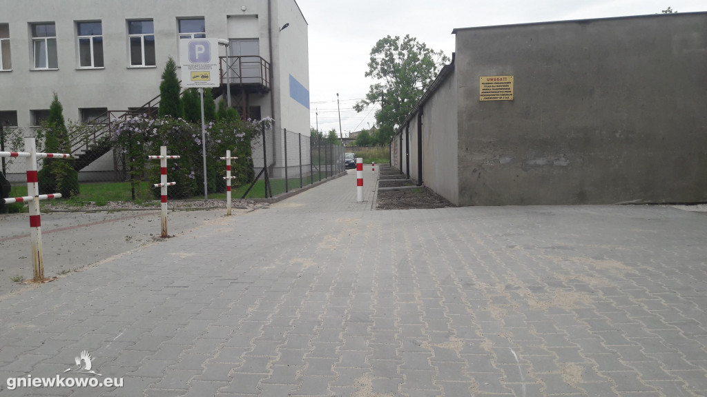 Nowy chodnik między Piasta a Pająkowskiego