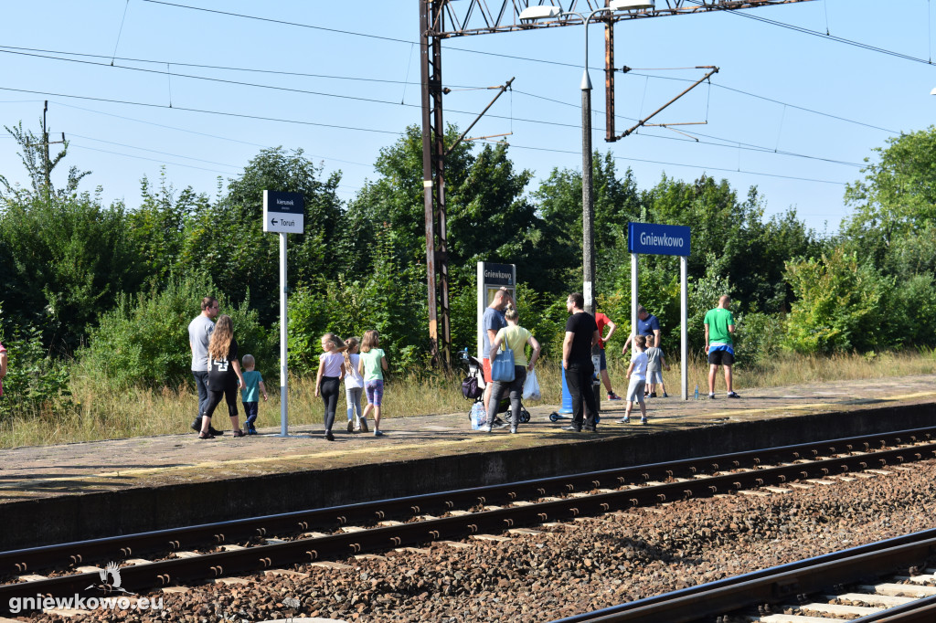 Piernik przejechał przez Gniewkowo