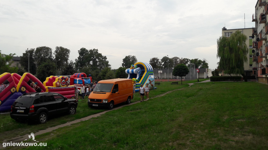 Półmetek wakacji nad stawkiem
