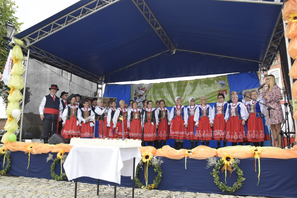 Jarmark i Przegląd Zespołów Folklorystycznych