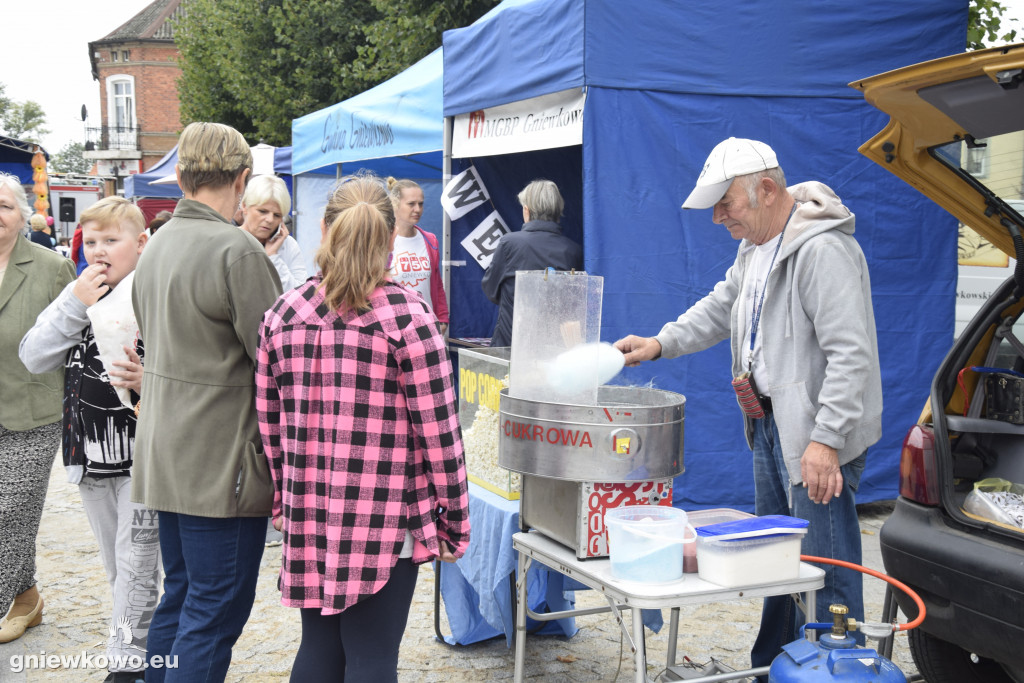 Jarmark i Przegląd Zespołów Folklorystycznych