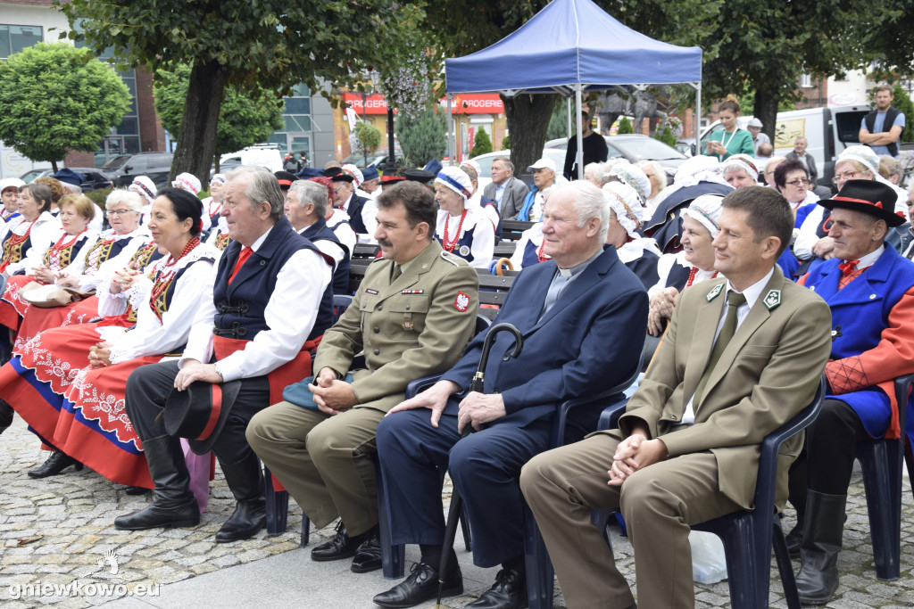 Jarmark i Przegląd Zespołów Folklorystycznych