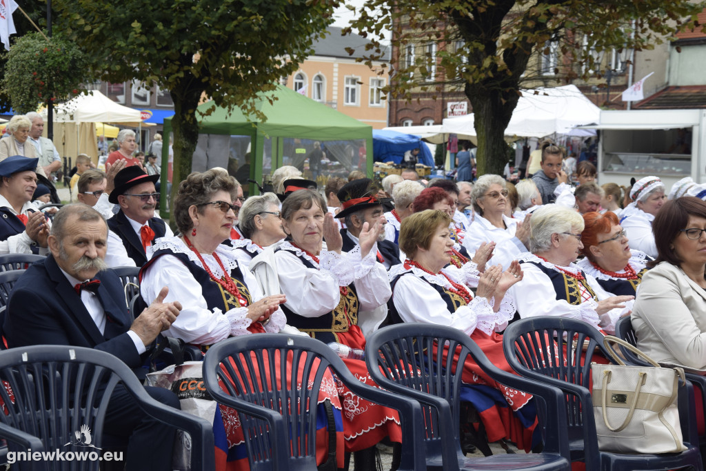 Jarmark i Przegląd Zespołów Folklorystycznych