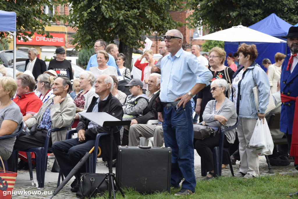 Jarmark i Przegląd Zespołów Folklorystycznych