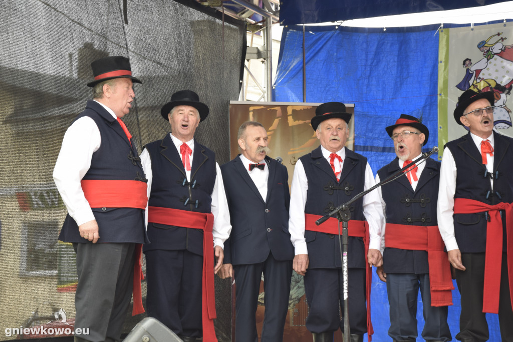 Jarmark i Przegląd Zespołów Folklorystycznych