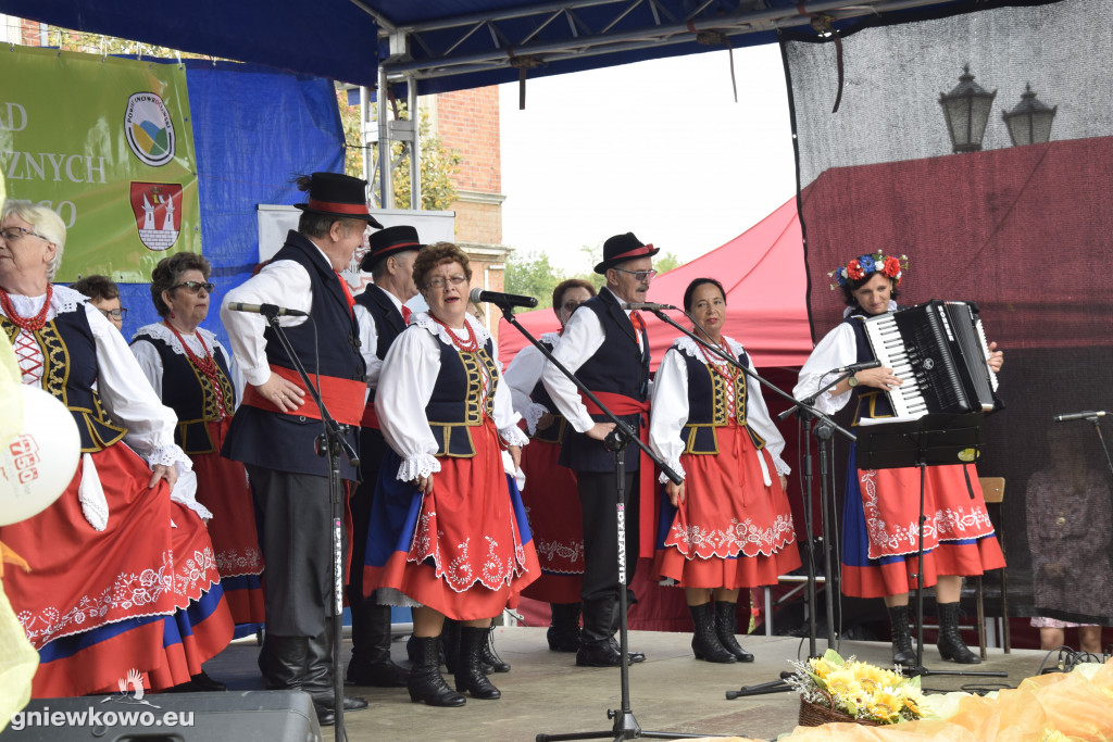 Jarmark i Przegląd Zespołów Folklorystycznych