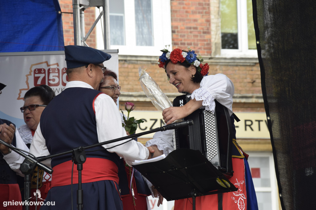 Jarmark i Przegląd Zespołów Folklorystycznych