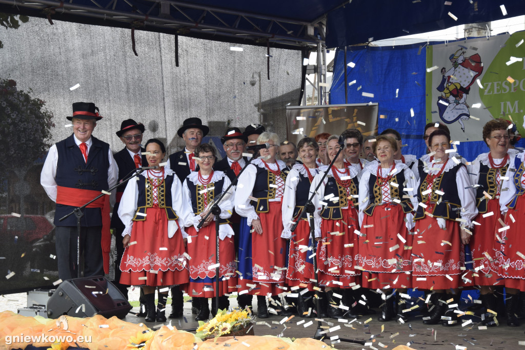 Jarmark i Przegląd Zespołów Folklorystycznych