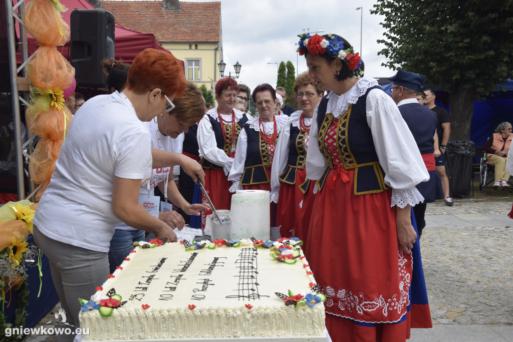 Jarmark i Przegląd Zespołów Folklorystycznych