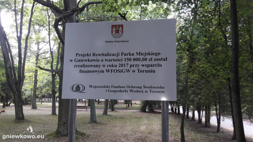 Uschnięte nasadzenia w Parku Wolności