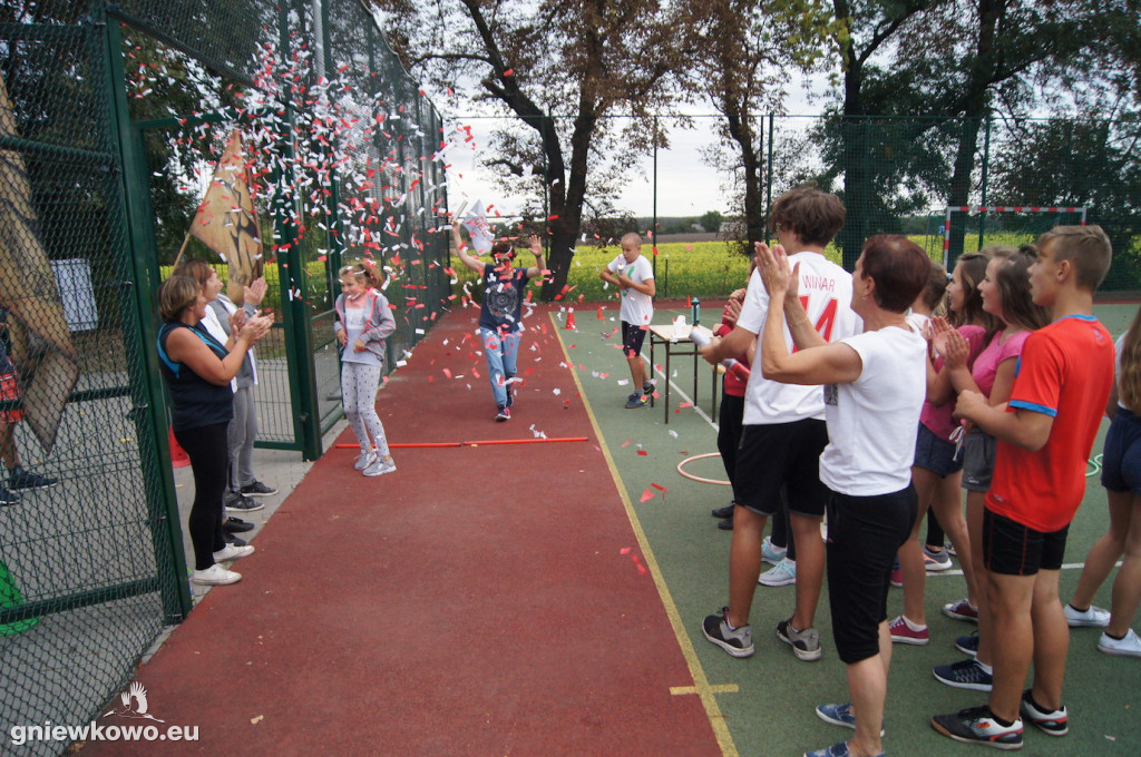 Szkolna sztafeta SP Szadłowice