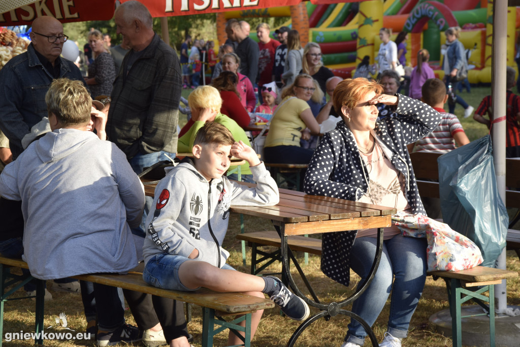 Biesiada dożynkowa w Skalmierowicach