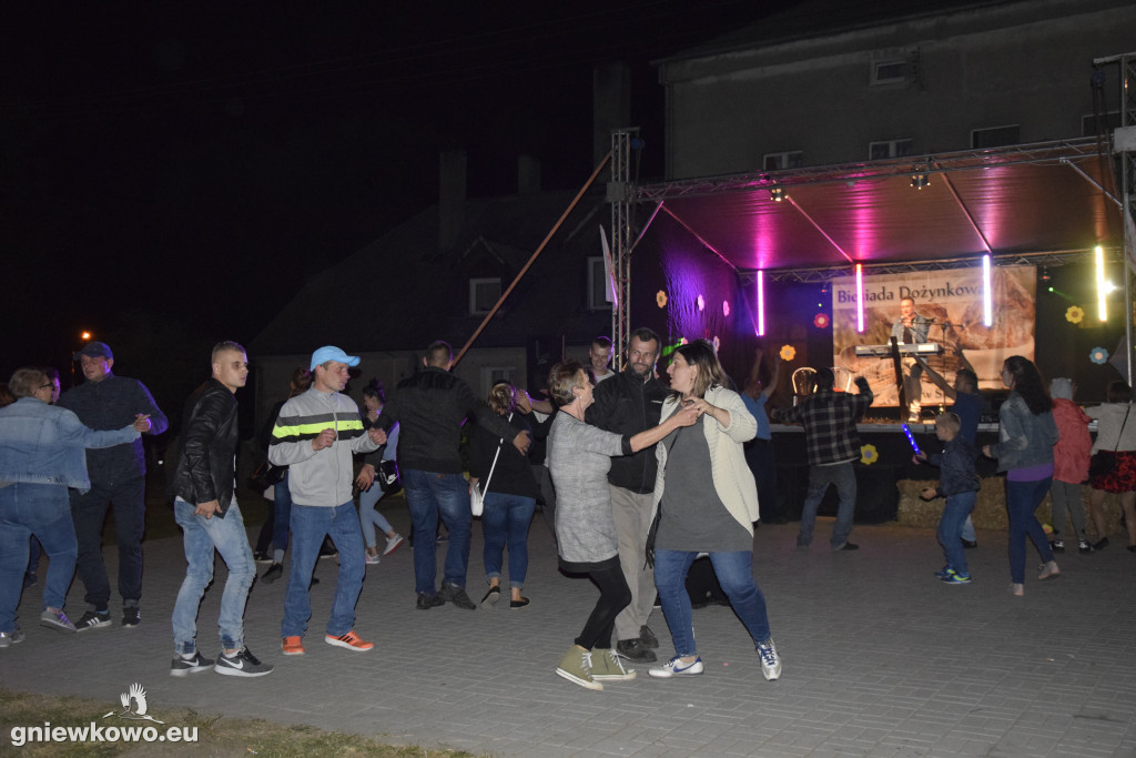 Biesiada dożynkowa w Skalmierowicach