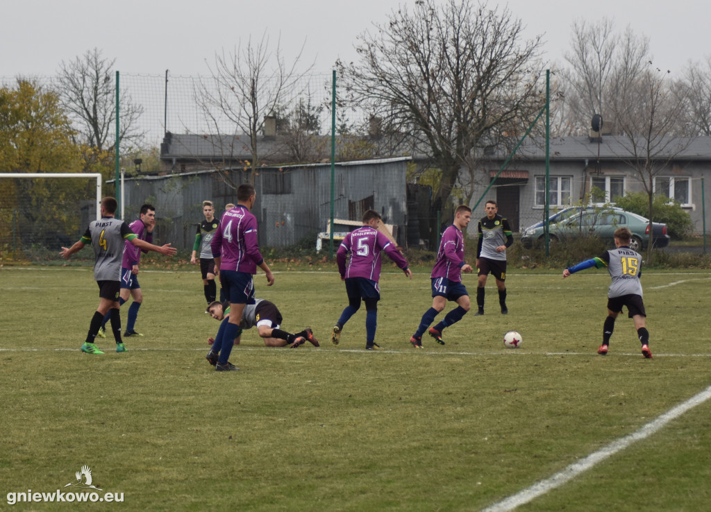 Mikrus - Piast Kołodziejewo 4.11.18