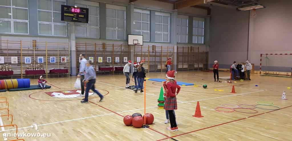 Spartakiada Mikołajkowa w SP 1