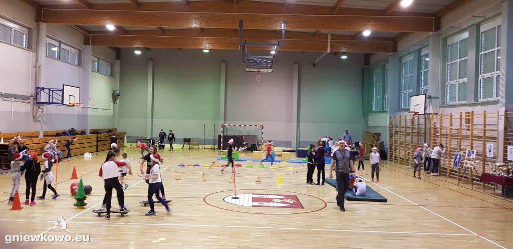 Spartakiada Mikołajkowa w SP 1