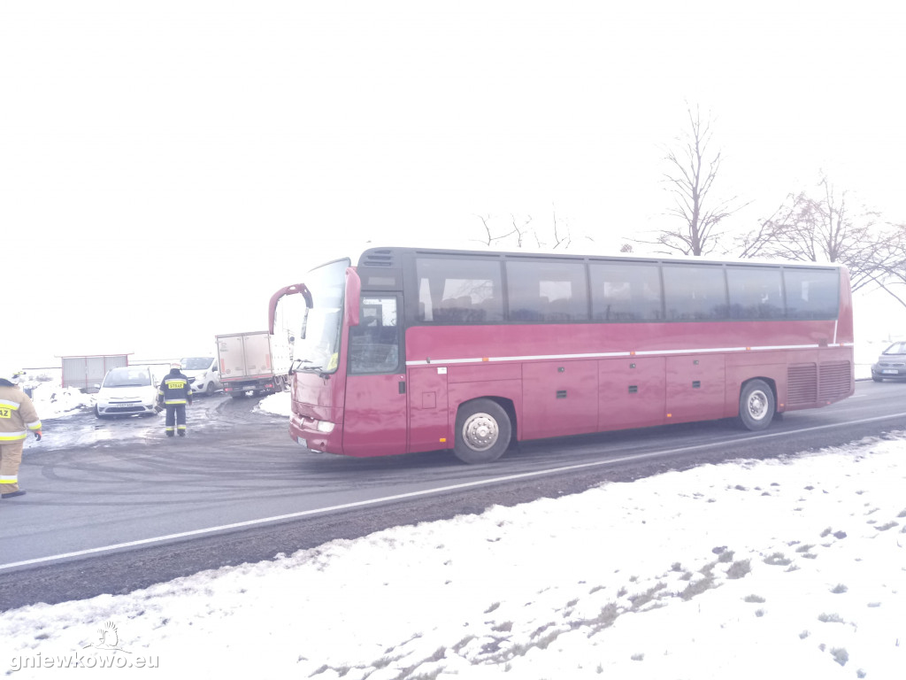 Wypadek koszykarzy w Buczkowie