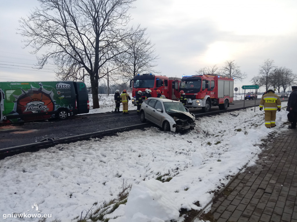 Wypadek koszykarzy w Buczkowie