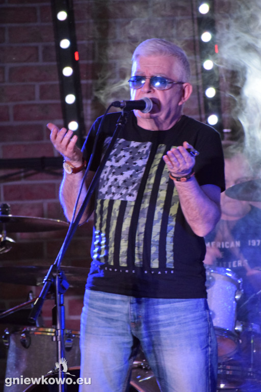 Koncert Panzerflower i BZIKoteka