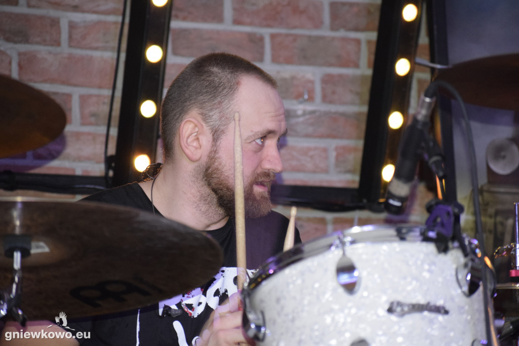 Koncert Panzerflower i BZIKoteka
