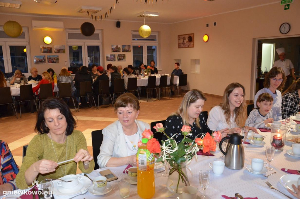 Dzień Kobiet w Suchatówce
