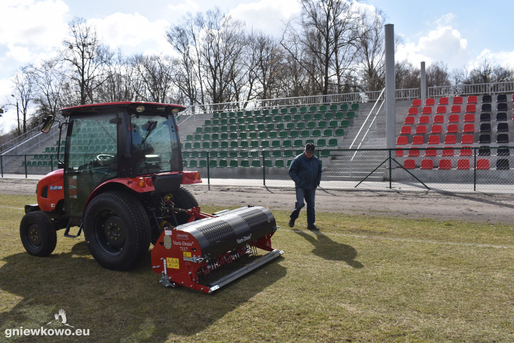 Remont boiska na Stadionie Miejskim