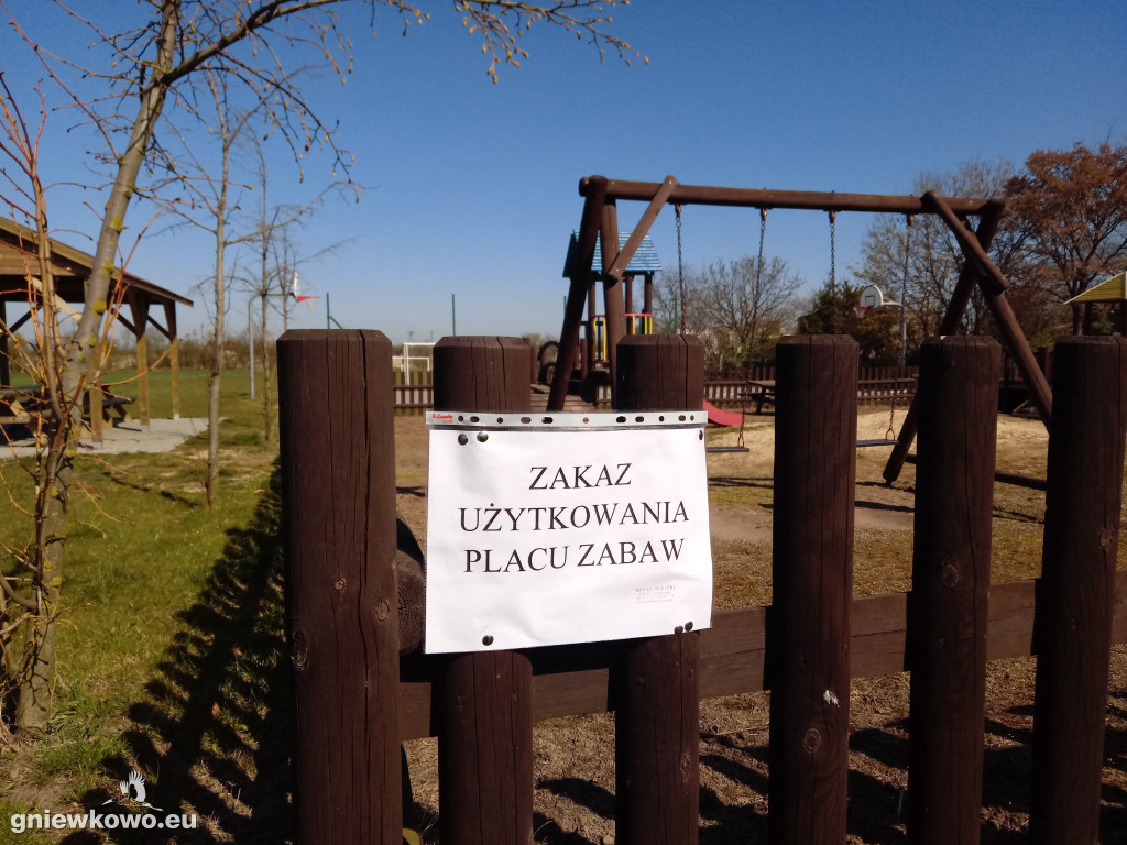 Plac zabaw w Ostrowie - kwiecień 2019