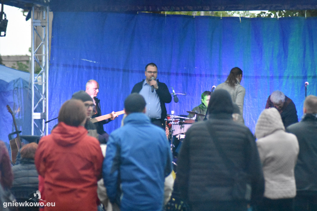 Koncert zespołu Wolna Grupa Bukowina