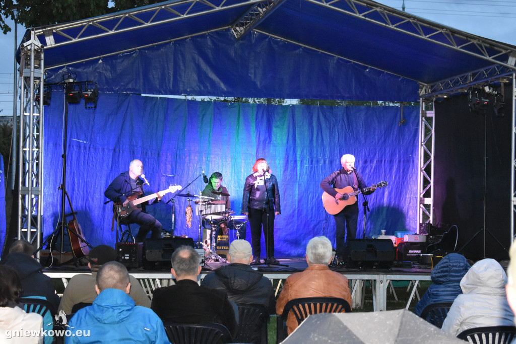 Koncert zespołu Wolna Grupa Bukowina