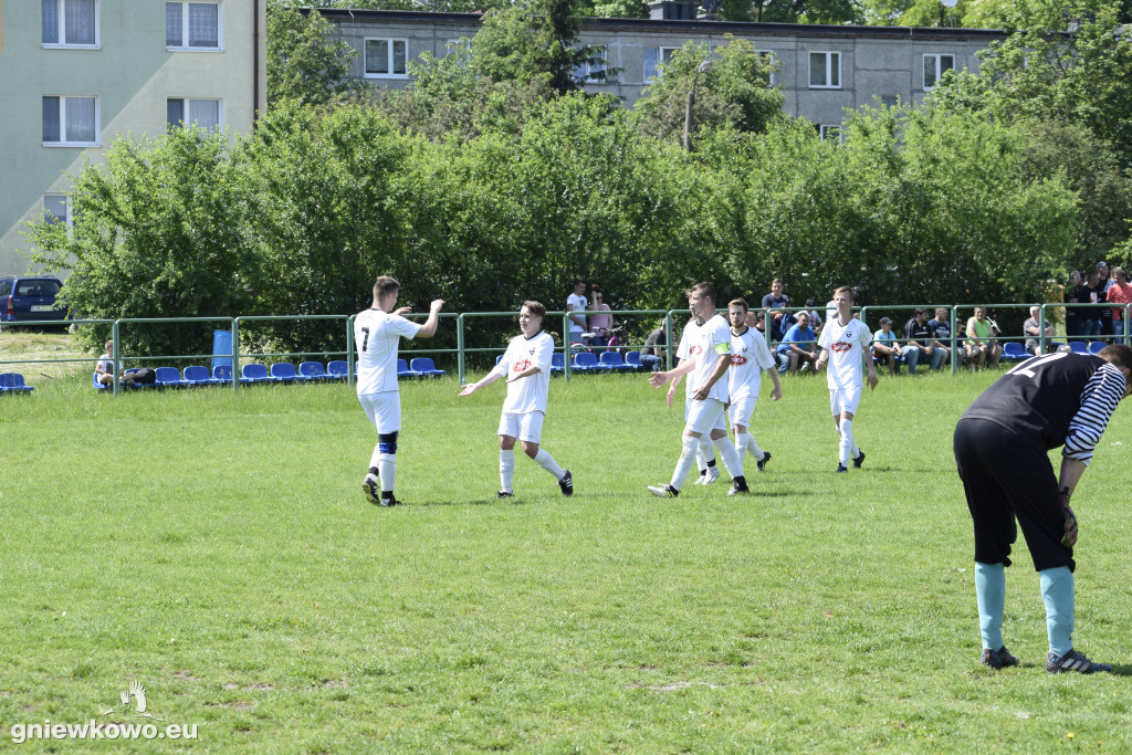 Czarni - Kolorowi Krusza Zamkowa 2.6.19