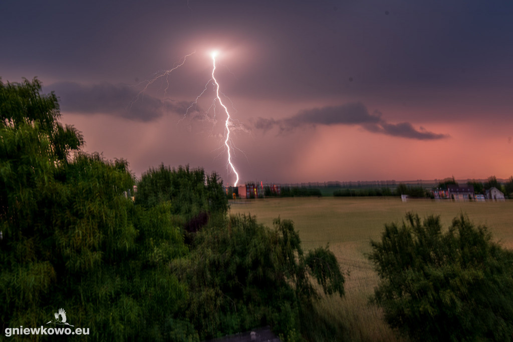 Burza nad Wierzchosławicami, Płonkowem i Rojewem