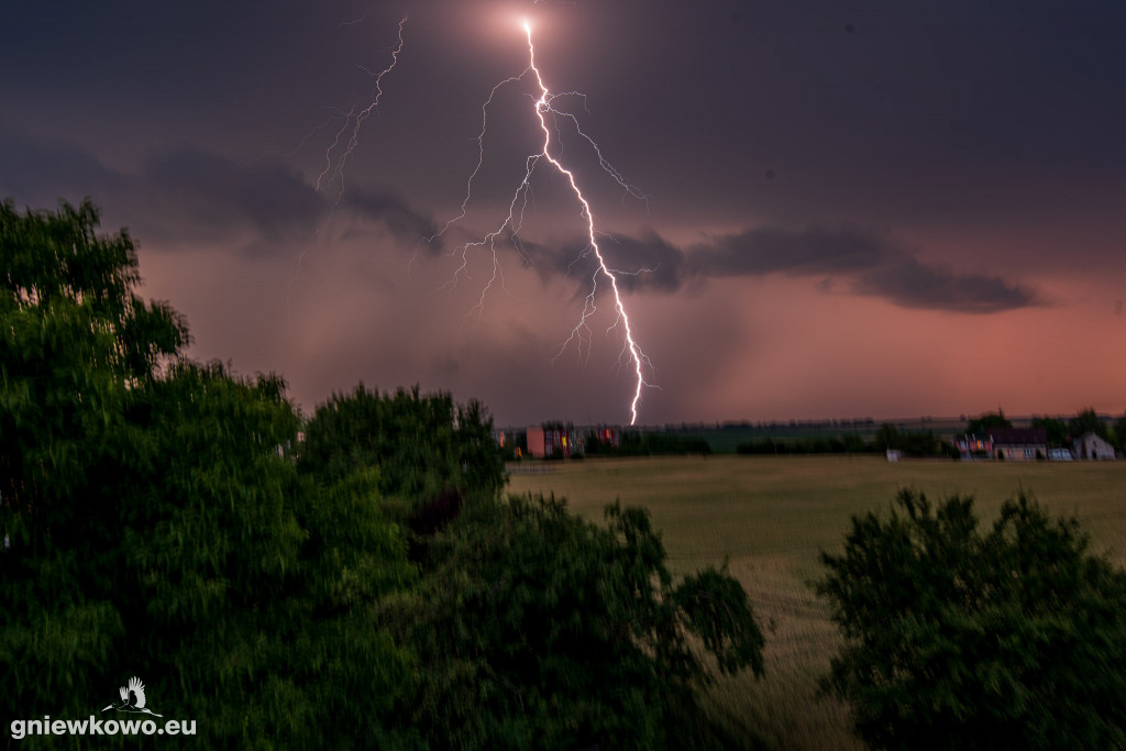 Burza nad Wierzchosławicami, Płonkowem i Rojewem