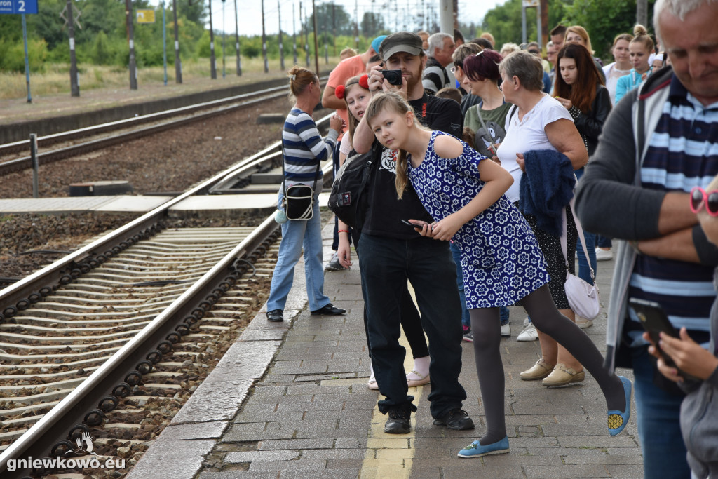 Parowozem w piękny rejs