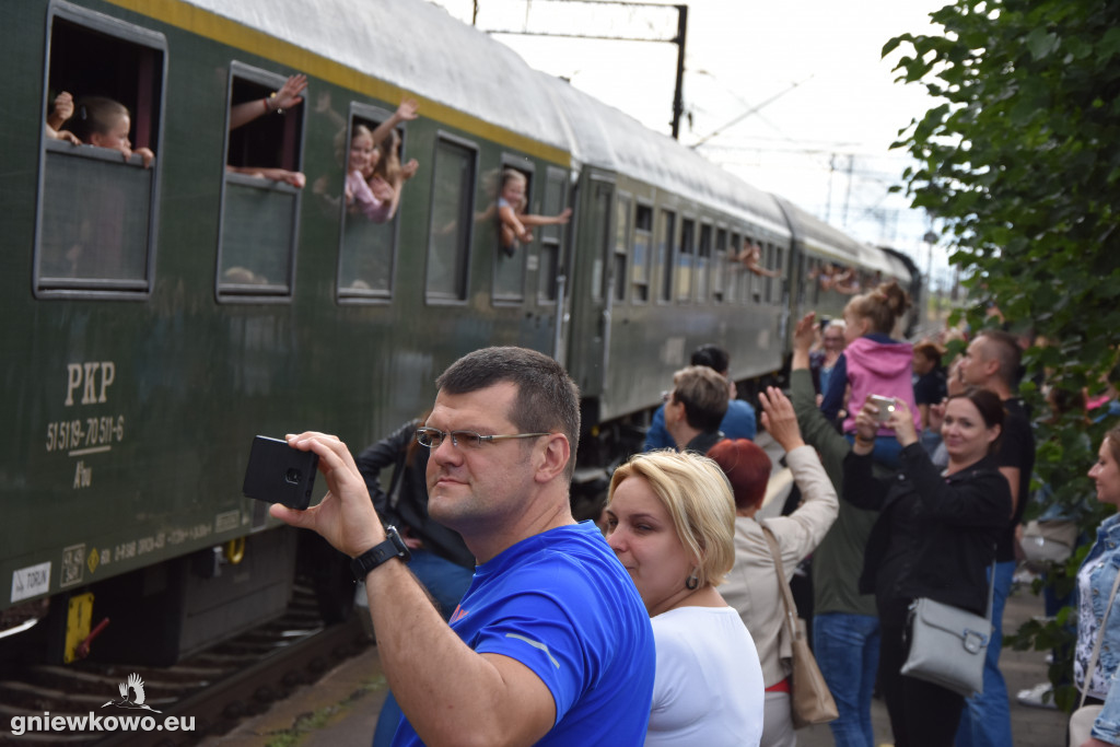 Parowozem w piękny rejs