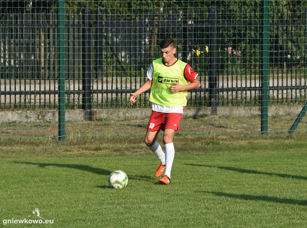 Trening piłkarzy Unii Gniewkowo