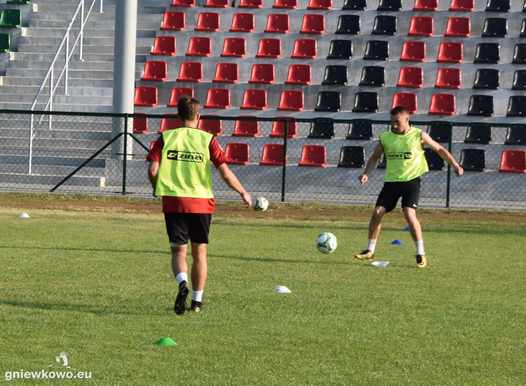 Trening piłkarzy Unii Gniewkowo