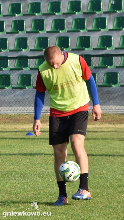 Trening piłkarzy Unii Gniewkowo